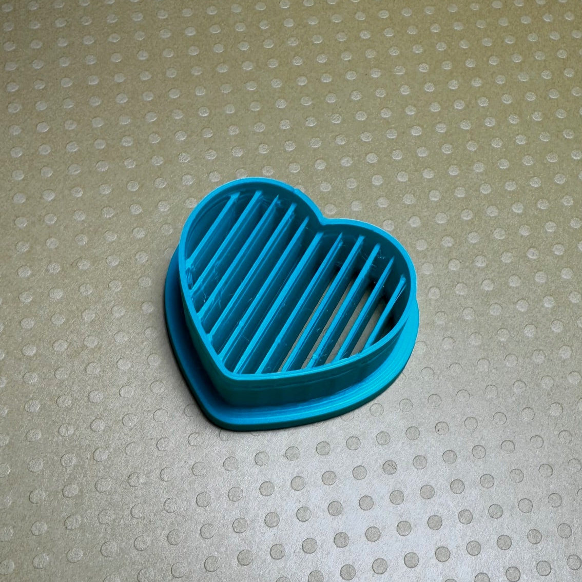 Cortador para Arcilla Polimérica CORAZON RISCADO - M110