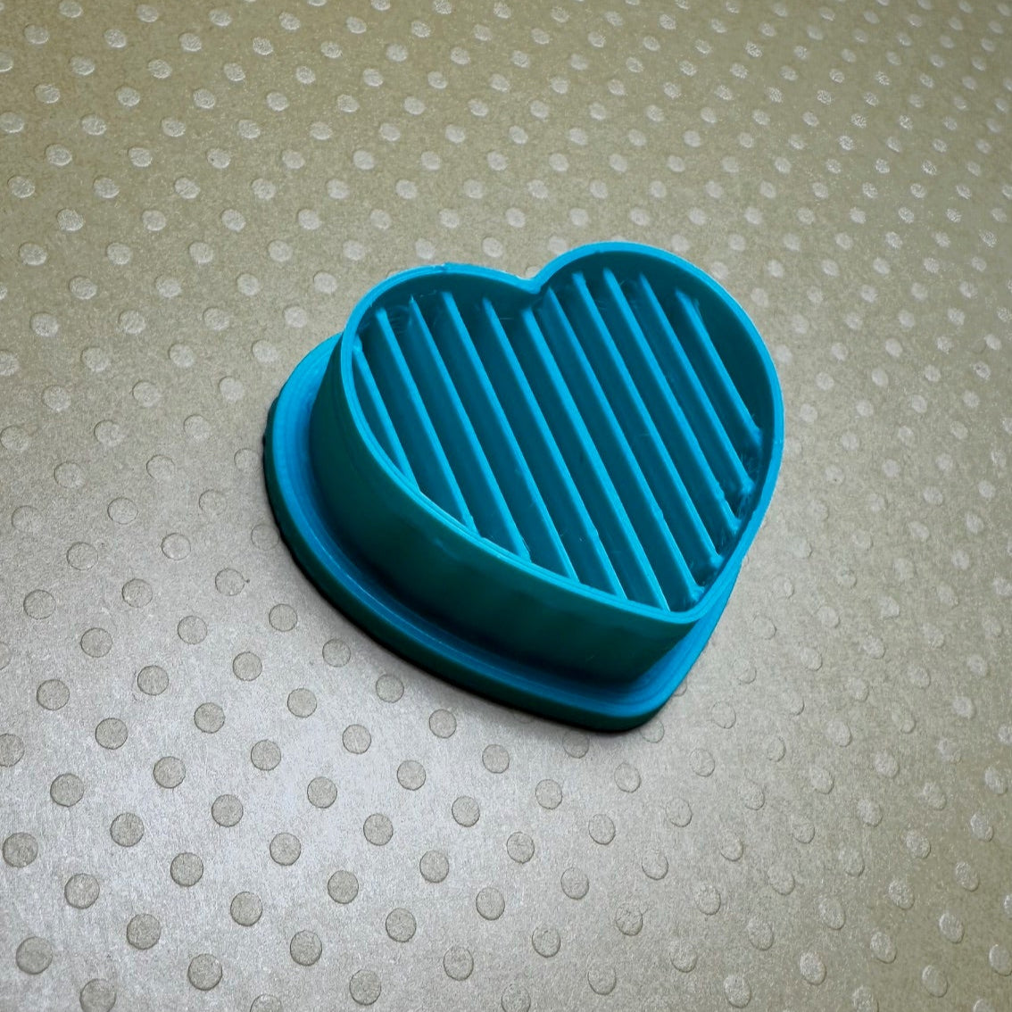 Cortador para Arcilla Polimérica CORAZON RISCADO - M110