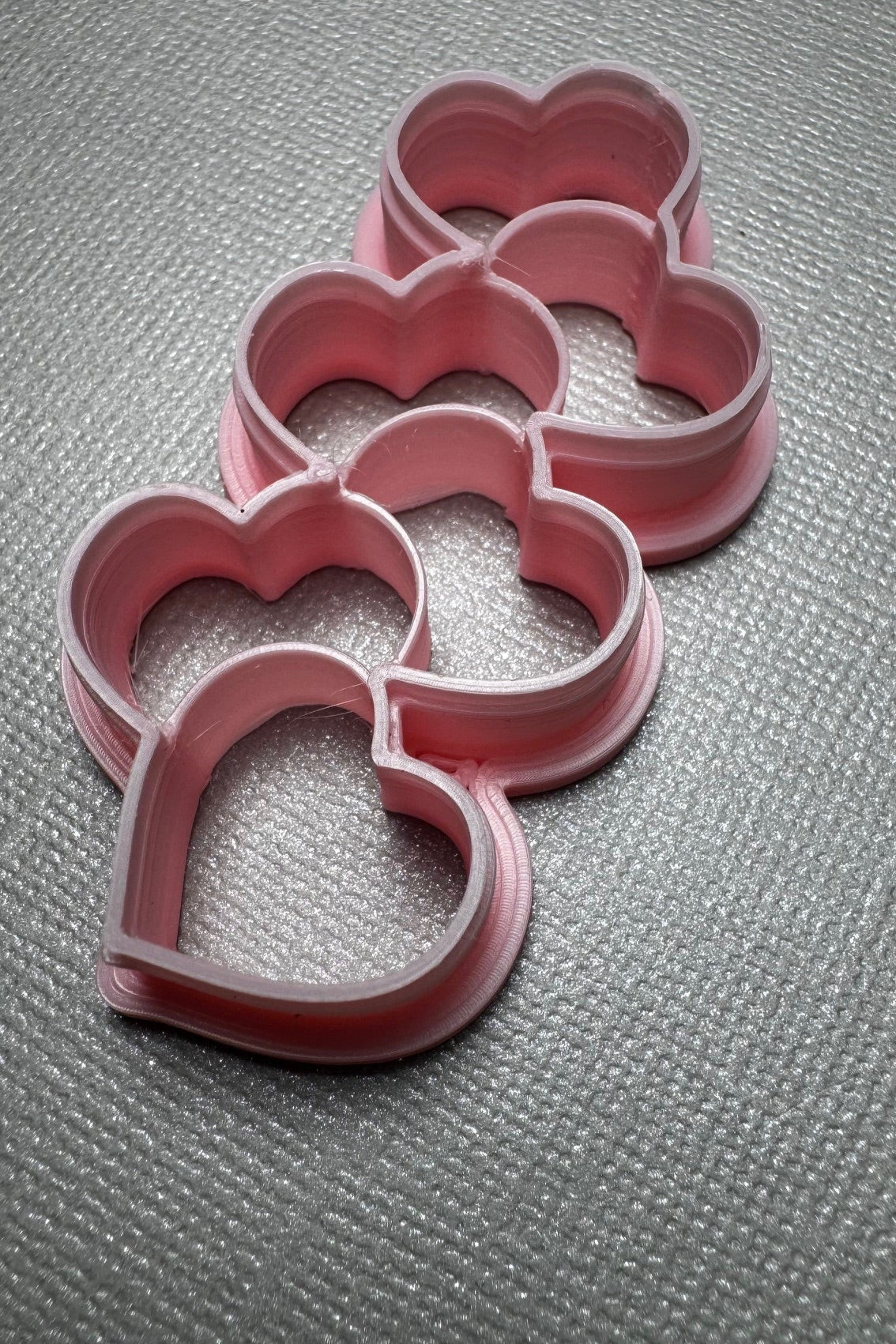 Cortador para Arcilla Polimérica PASADOR CORAZONES TRANSADOS -M116